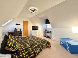 Photo 17- click for photo gallery